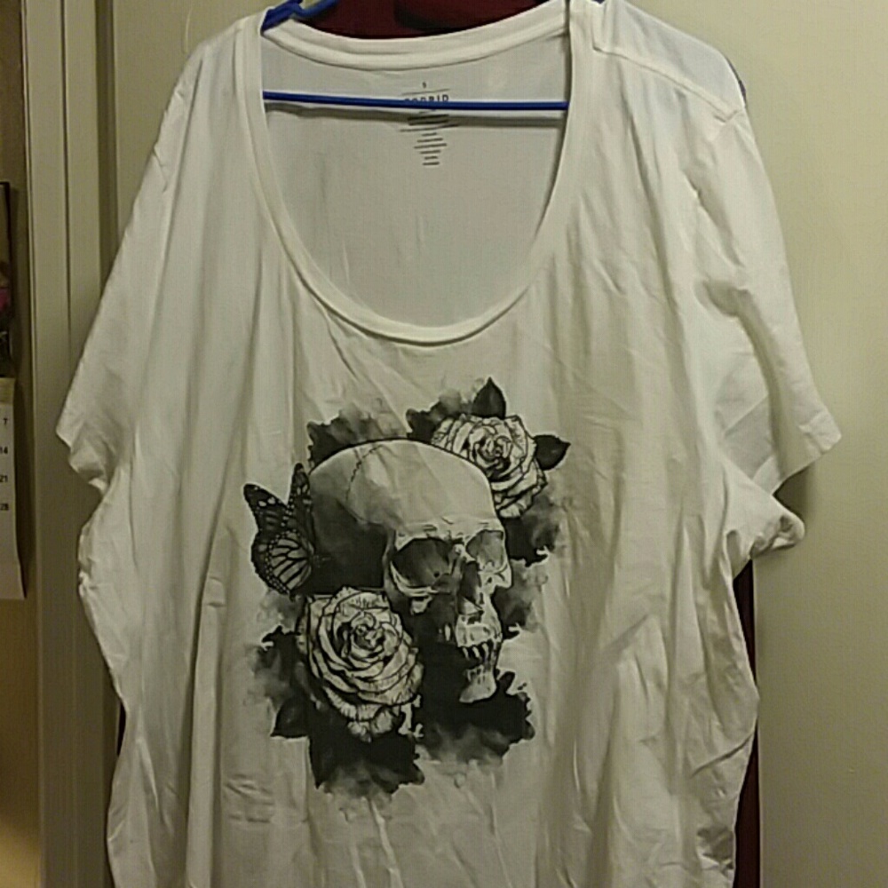 Torrid T-shirt sz. 5